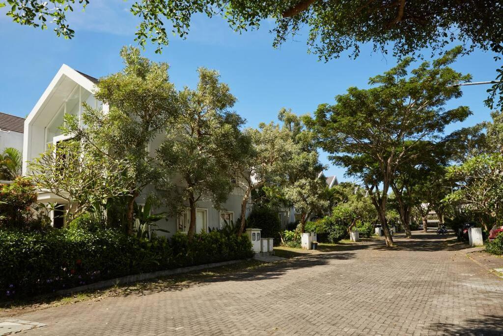 3 Bedroom In Villa *